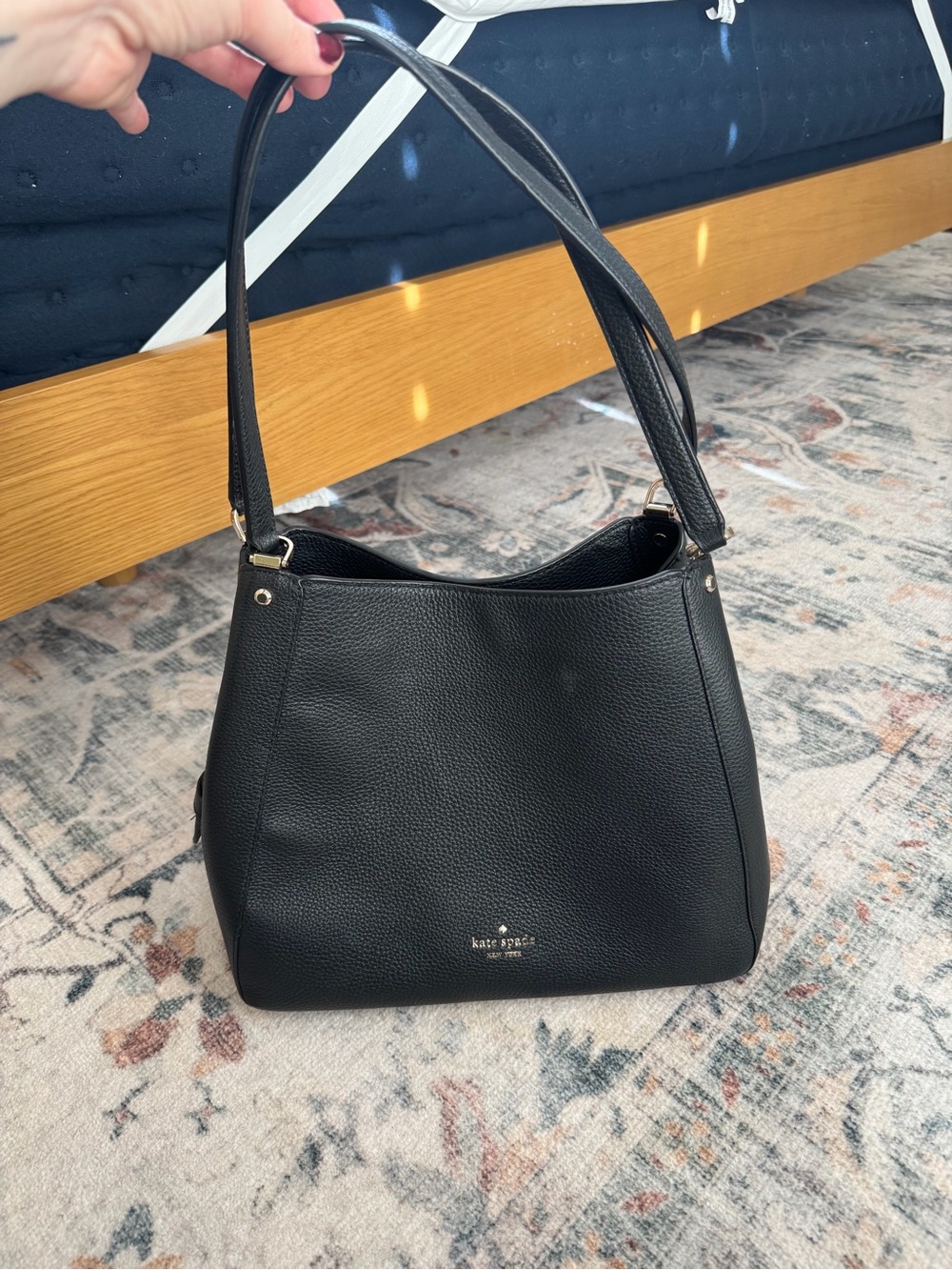 kate spade 	— Leila medium triple compartment shoulder bag